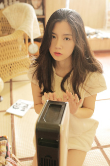 色美妞